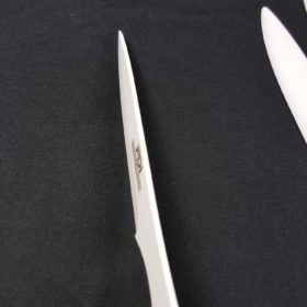 20150101_173711white-ceramic-knife-set